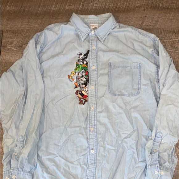 Warner Bros Studio Blue Casual Button Down Shirt Embroidered & Effortless - Picture 1 of 9
